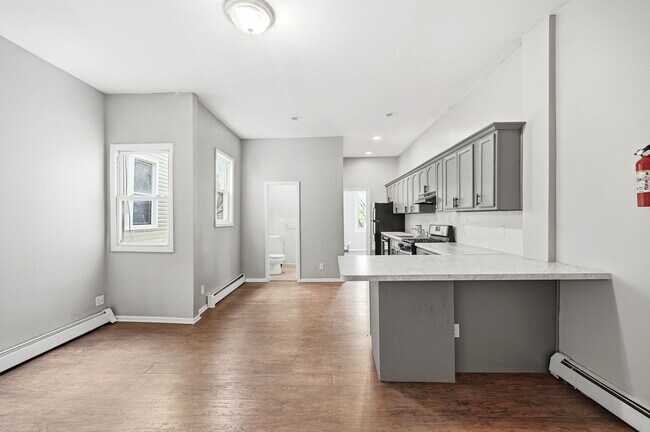 Building Photo - 169 Mount Prospect Ave