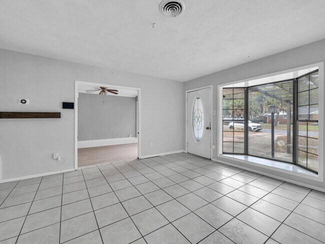 Foto del edificio - 113 Robinwood Dr SW
