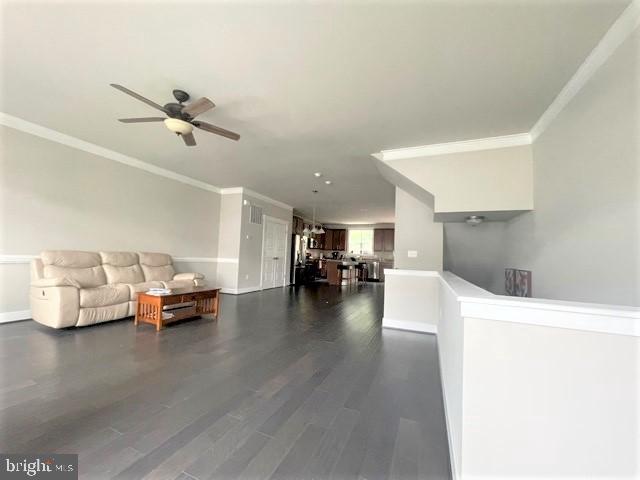 Building Photo - 808 Savile Row Terrace