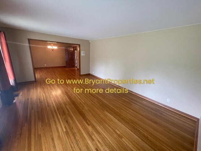 Building Photo - Duplex