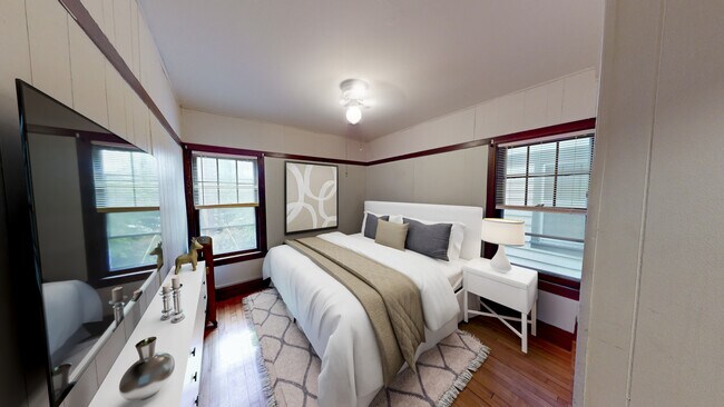 Dormitorio 2 decorado - The Badger Den Apartments on Kendall