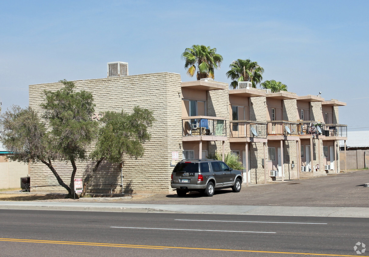 Primary Photo - Cypress Point Apartments