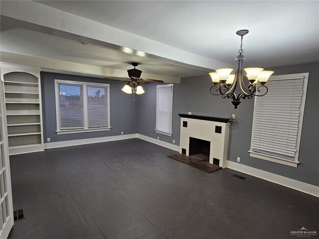 Foto del edificio - 4420 N Shary Rd