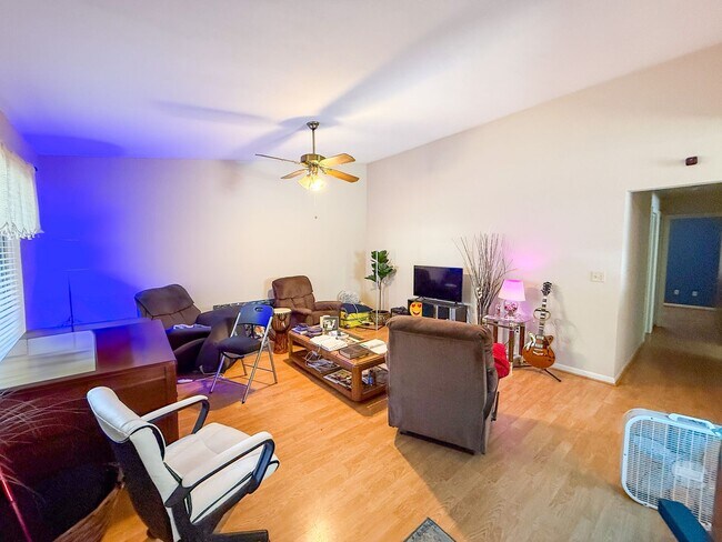 Foto del edificio - 2034 SW 73rd Terrace