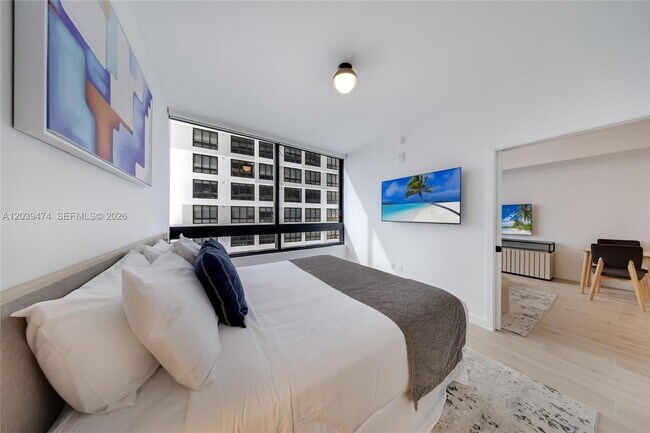 Foto del edificio - 225 N Miami Ave