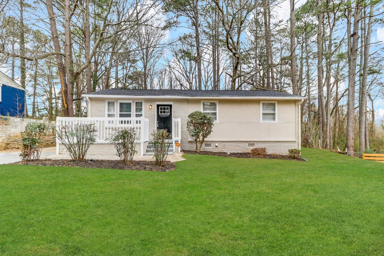 Foto principal - 440 Belgarde Pl Se