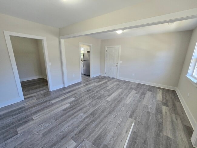 Building Photo - 9447 Peachtree St