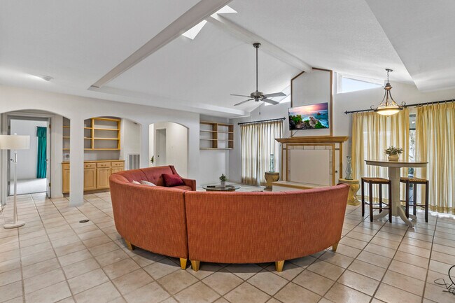 Foto del edificio - 8028 Brook Falls