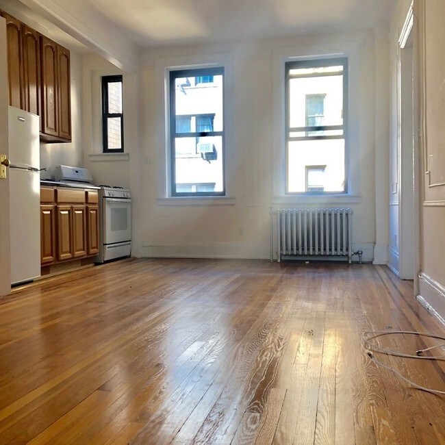 Foto del edificio - 25-30 30th Rd