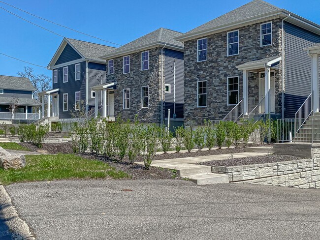 Foto del edificio - New Construction 3BR Luxury Home with Finished Basement, Garage & Private Porches