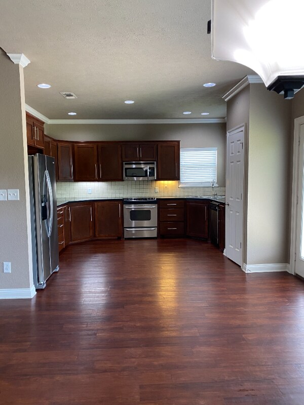 Foto del edificio - 12 Copper Ridge Rd