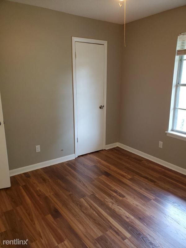 Building Photo - 3 br, 1.5 bath House - 3115 Sandlin Road