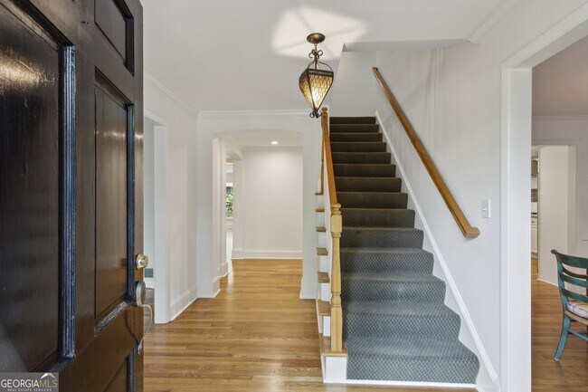 Foto del edificio - 4696 Devonshire Rd