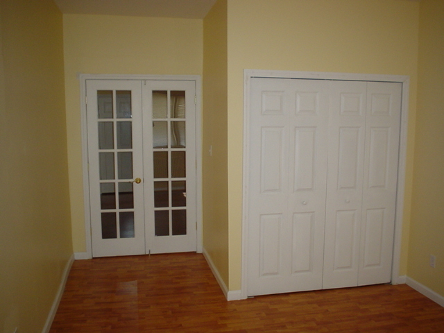 Foto principal - 829 Pavonia Ave