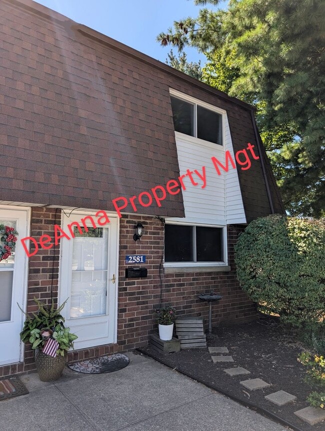Building Photo - 2581 Shakespeare Ln