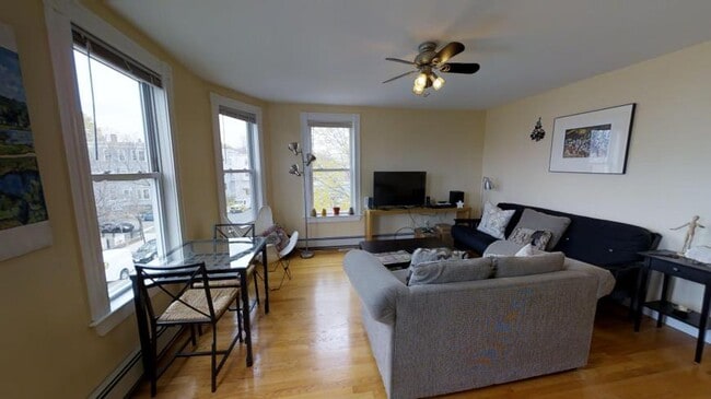 4.0 bedroom in Somerville Massachusetts 02144 - 4.0 bedroom in Somerville Massachusetts 02144 Apartment