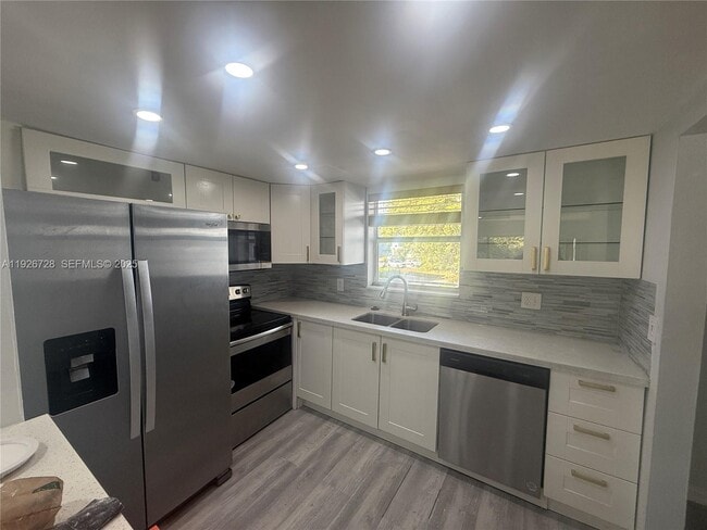 Foto del edificio - 9375 Fontainebleau Blvd