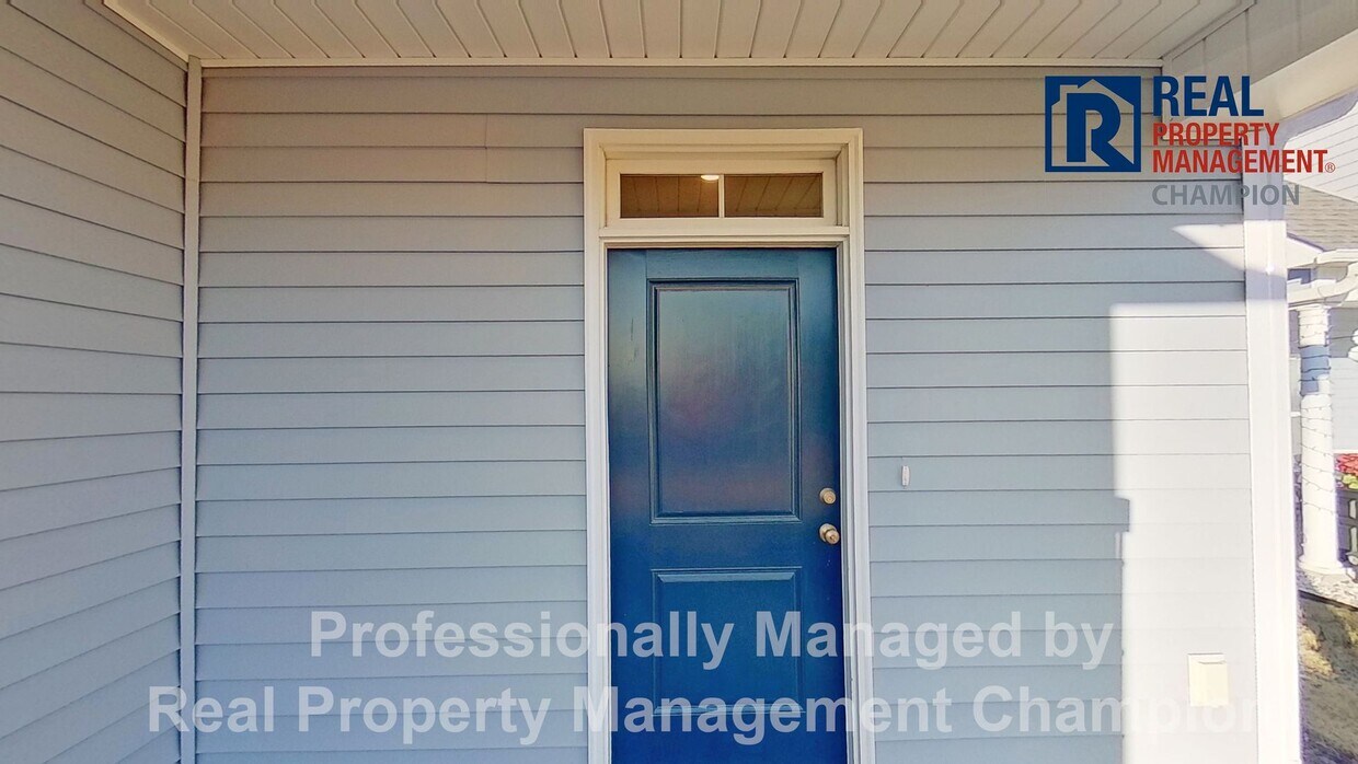 Foto principal - Spacious Home with Fenced Yard