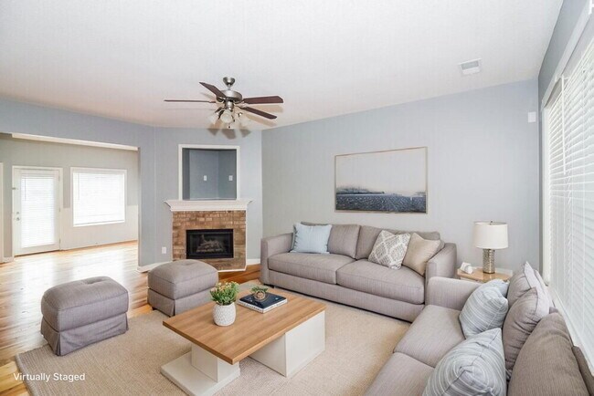 Foto del edificio - 8863 Campaldino Ave