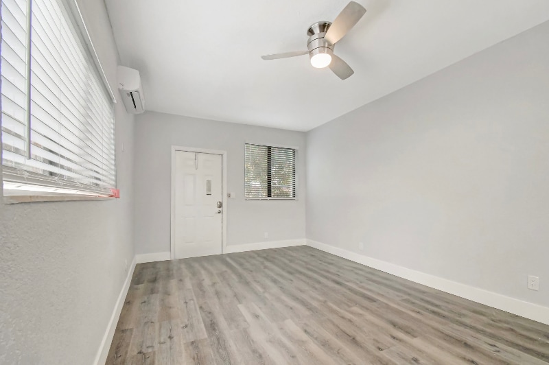 Photo - 259 NW 29th Terrace