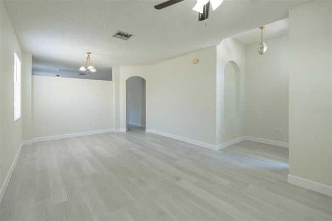 Building Photo - 3973 Andover Cay Blvd
