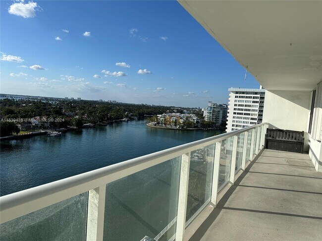 Building Photo - 5750 Collins Ave