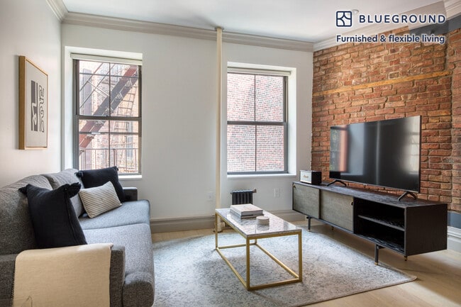 Building Photo - 161 W 4th St