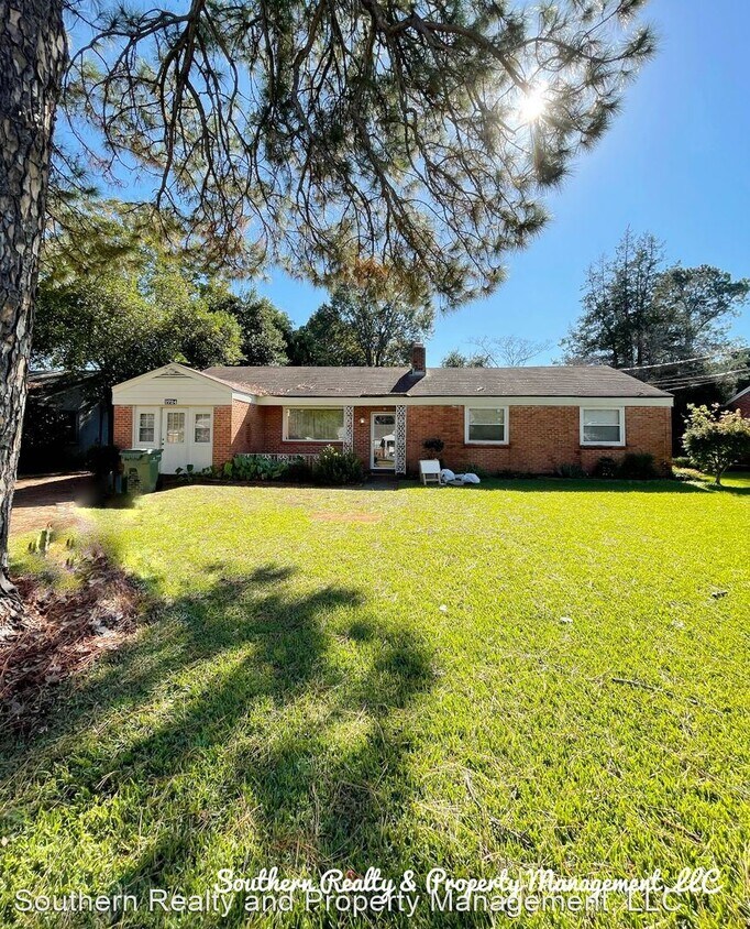 4 br, 2 bath House 2724 Biltmore Avenue House Rental in Montgomery