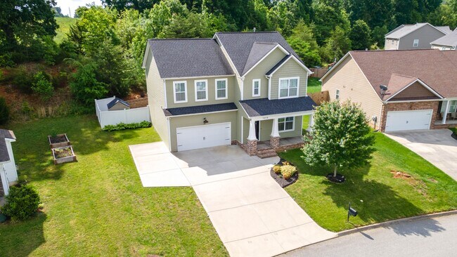 Foto del edificio - 1416 Madison Oaks Rd