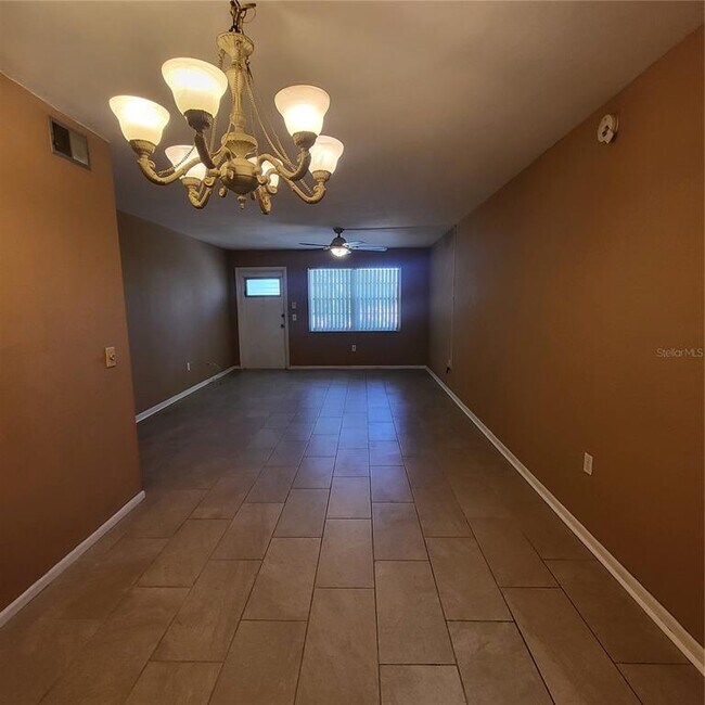 Building Photo - 911 Washington Ave SW