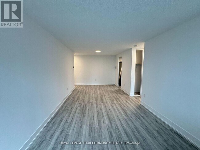 Building Photo - 201 Sherbourne St