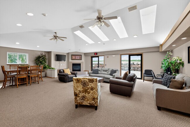 Foto del edificio - Stone Crest Apartments