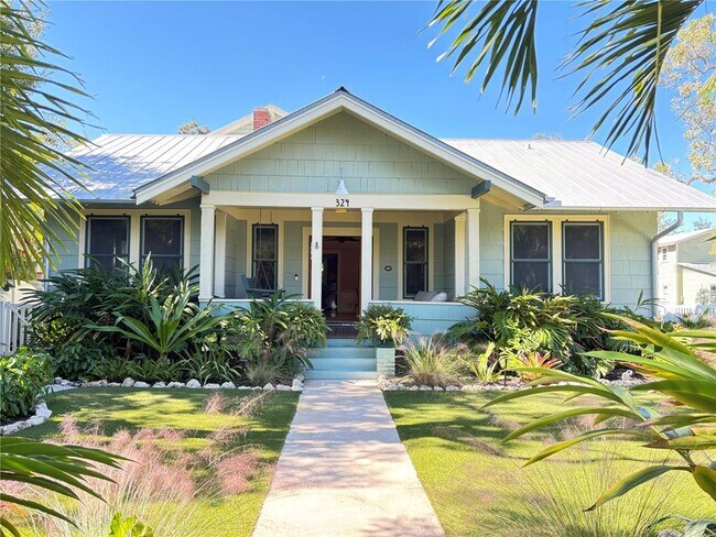 Foto del edificio - 324 Julia Pl