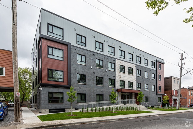 Exterior photo - 417 Nelson - Student Living