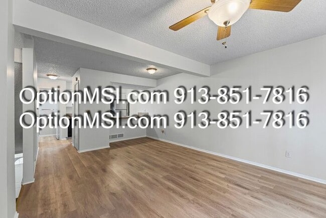 Foto del edificio - Minutes from KU MED~