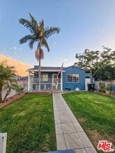 Building Photo - 4204 E 53rd St