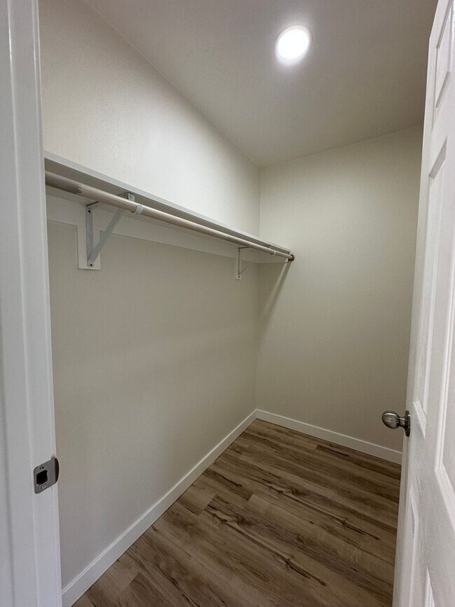 Foto del edificio - BRAND NEW Studio Apartment.  Flat Monthly ...