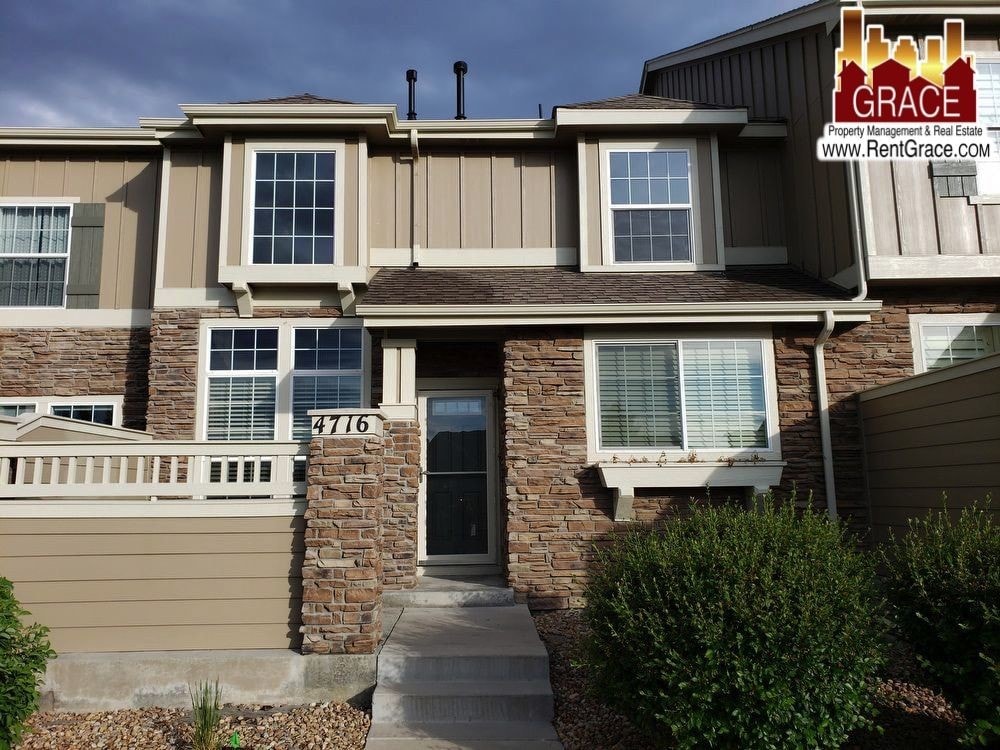Primary Photo - AVAILABLE NOW Nice Townhome 2 Car Garage