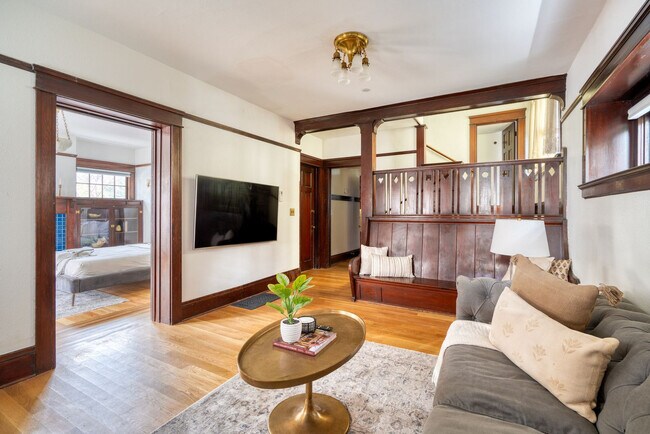 Foto del edificio - 2104 NW Everett St