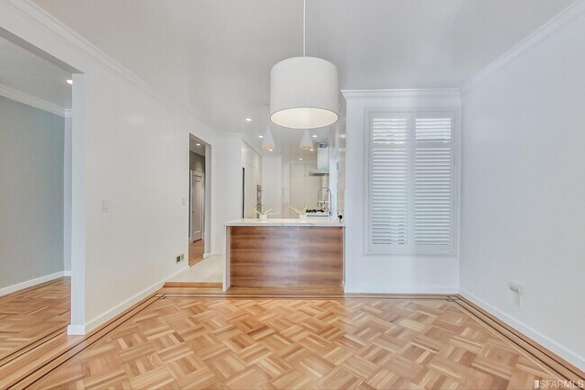 Foto del edificio - 1784 Beach St