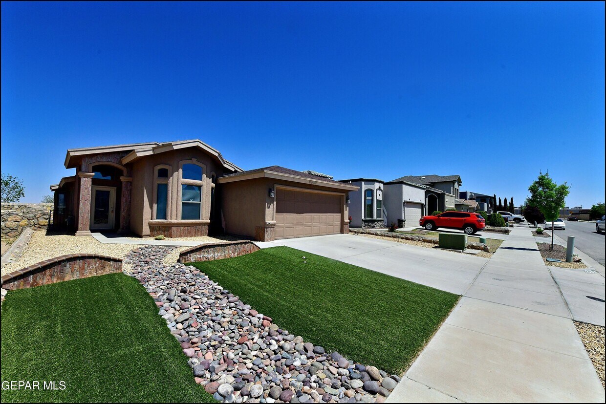 Foto principal - 13269 Kestrel Ave
