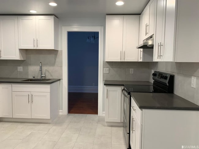 Building Photo - 1575 Innes Ave