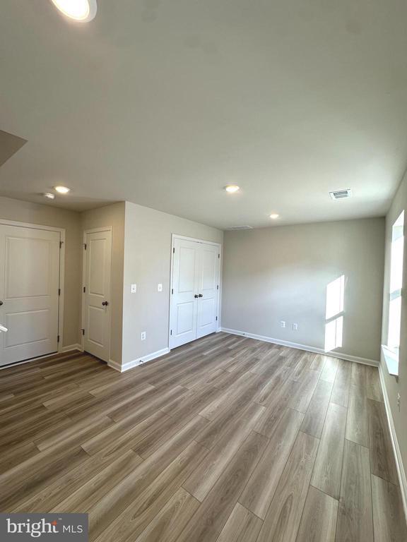 Foto del edificio - 317 Short Br Dr