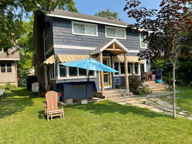 Building Photo - N7278 Birch Tree Rd