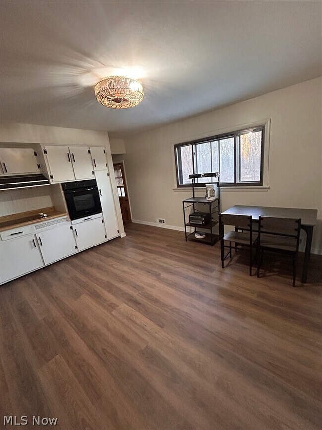 Foto del edificio - 8523 Columbia Rd