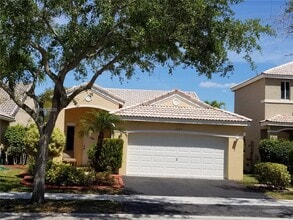 Building Photo - 1527 Palermo Dr