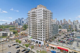 Building Photo - KIT