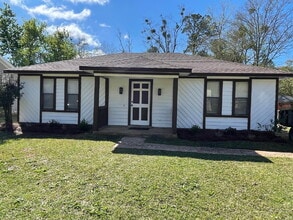 Building Photo - 4127 Springdale Rd