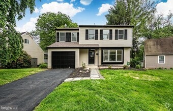 Building Photo - 1212 New Hampshire Ln