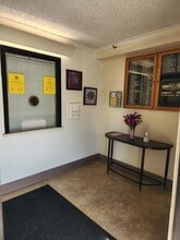 Building Photo - 410 Short St